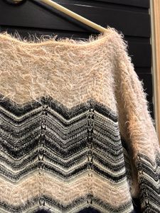 Patterned Knit Pullover Sweater