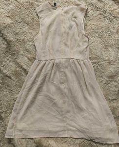 H&amp;M stunning Divided Lace-Detail Dress ✨