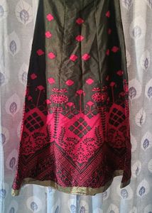A Long Ethnic Skirt Prefect For Wedding Season ✨