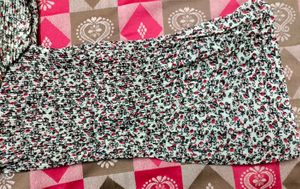 Girls Top With Ambrella Sleeves