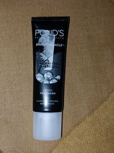 Pond's Detox Facewash