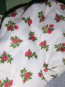 New Flowers Printed Cross Top