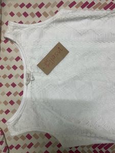 White Sleeveless Kurta