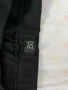 Black Stretchable Jeggings