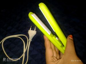 Kids mini straightener 🥳