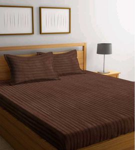 2 Bed Sheet And 4 Pillow Cover (86x87 Inches)