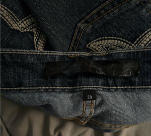 ‘Y2K Low Rise Jeans’