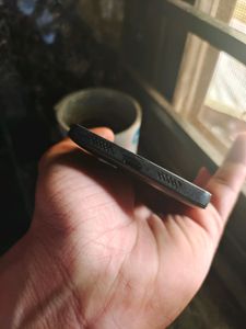 LG NEXUS 5 in usable Condition