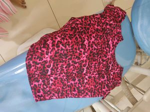 New Top Never Used