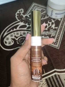St.Botanica Caffeine Under Eye Roller