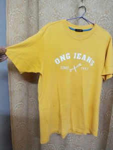 YELLOW OVERSIZED TSHIRT