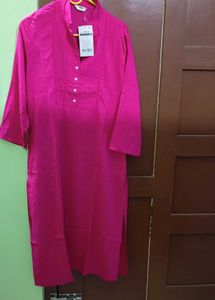 Women&#39;s Kurta Brand Max With One Pocket,Collar Etc