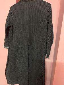 Black Kurti