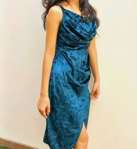 I want to sell this pretty dress