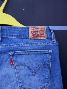 Levi&#39;s Blue Denim Jeans