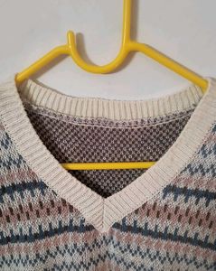 Patterned Knit Vest