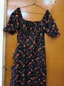 Floral Dress With Slide Slit