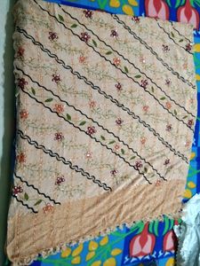 Woollen Stawls