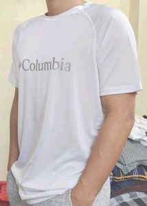 Columbia White T-Shirt🇰🇷🇰🇷🇰🇷
