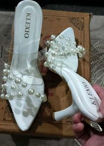 🤍White Pearl design High heels🤍