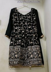 PRICE Too Less🥳Green Sharara Kurta Set With Dup