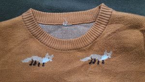 Sweatshirt
