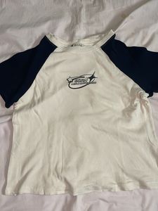 casual graphic tee