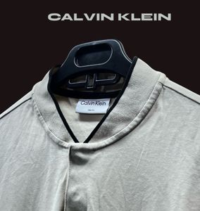 Calvin Klein T Shirt