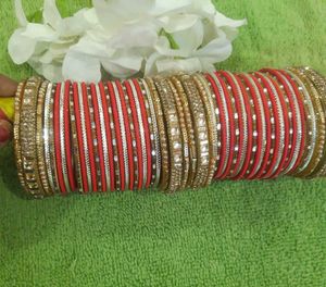 Red &amp; Gold Bangle Set