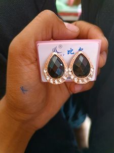 Combo Of Clutcher And Earring