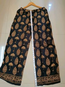Price Drop- SET of 2 Palazos