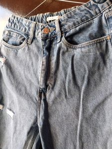 loose fit straight blue jeans