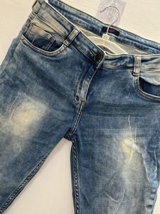Women Distressed Jeans