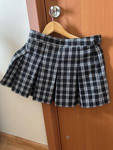 Pleated Plaid Mini Skirt (H&amp;M)