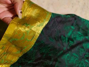 Kanjivaram Pattu Saree Green &amp; Gold Sare😍