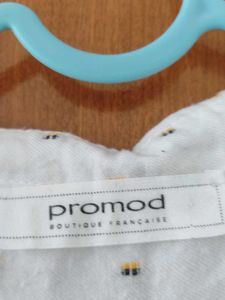 Elegant White Patterned Blouse