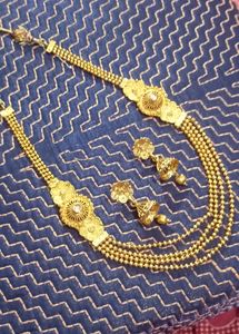 Beautiful Necklace With Earrings