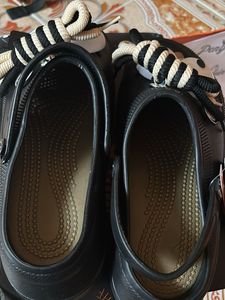 Trendy - Penguin Googly Eye Clogs