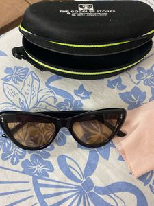 Cateye Sunglasses with Case