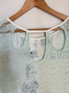 BERSHKA BEAUTIFUL Graphic Print Tee