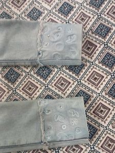 Stylish Light Wash Skinny Jeans