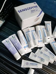 New ✨ Sensodyne Paste 10 Qty