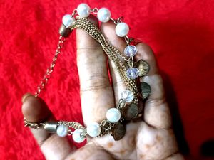 Pearl & Chain Bracelet
