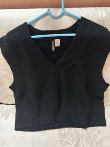 H&amp;M Half Sweater