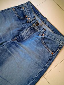 ✨ Vintage Levi’s Flared Jeans ✨