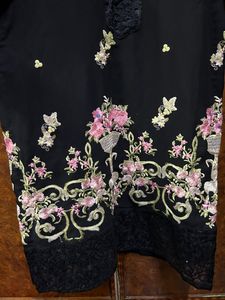 Pakistani Elegant Suit