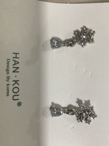 Snowflake Drop Earrings…on discount!!