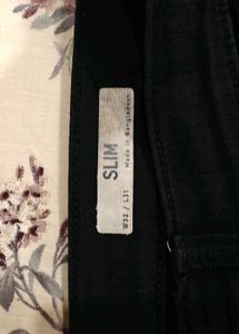 Marks&amp; Spencer Black Jeans.. Waist 32