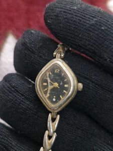 need service Vintage Women's Wrist Watch