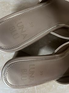 Luna Blu Sandals
